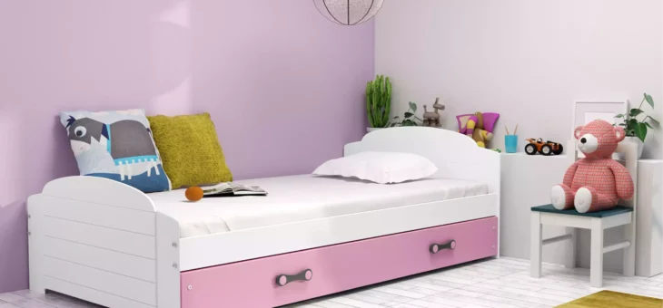 Jakie łóżeczka dla dziewczynek są najbardziej odpowiednie oraz dlaczego?